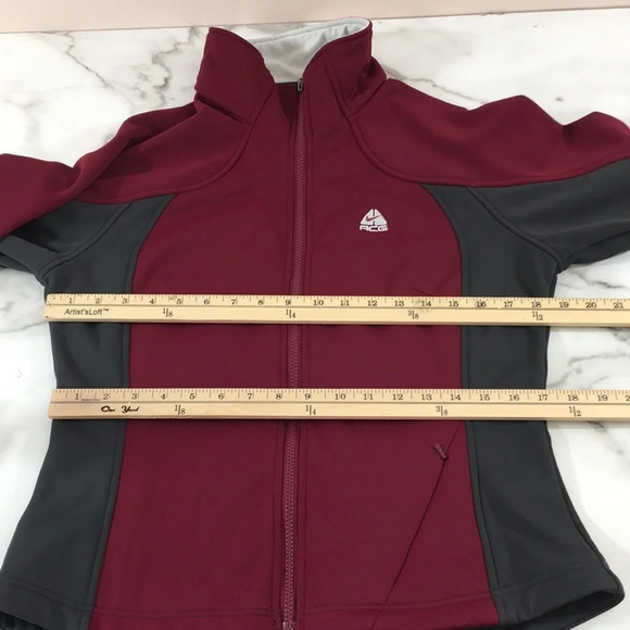 Nike ACG Thermal Layer 2 Red Gray Fleece Jacket Womens Medium Thumbhole Zip‎ Up - Picture 9 of 13